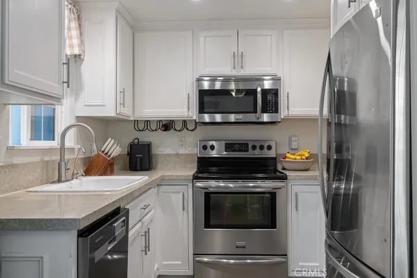 $749,900 | 10403 Stratton Court, Cypress, CA 90630