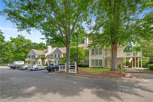 $1,900 | 601 Abingdon Way Northeast, Atlanta, GA 30328