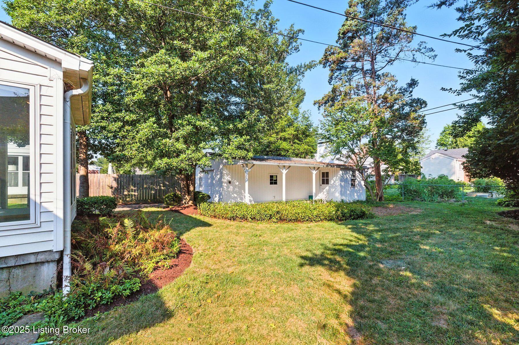 4622 Beaver Road Louisville, KY 40207 - Photo 8 of 63 photo_online_007