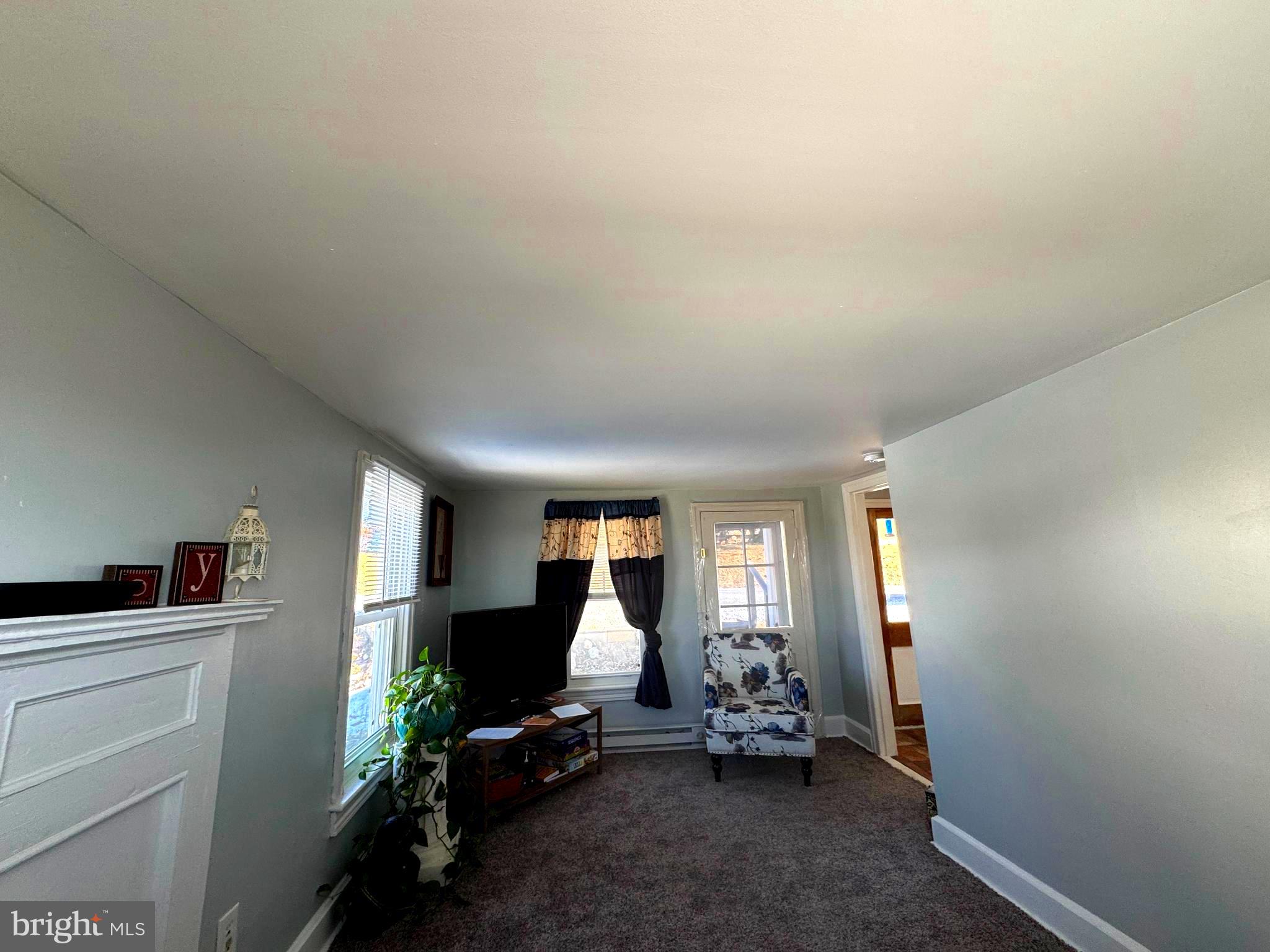 6226 Clevelandtown Road Boonsboro, MD 21713 - Photo 12 of 49 Family Room