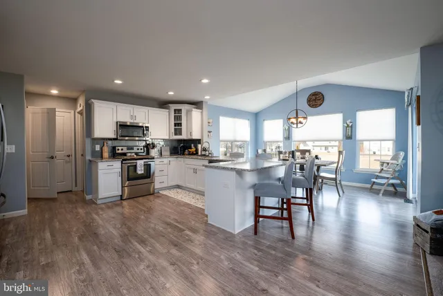 $430,000 | 91 River Cliff Circle, Felton, DE 19943