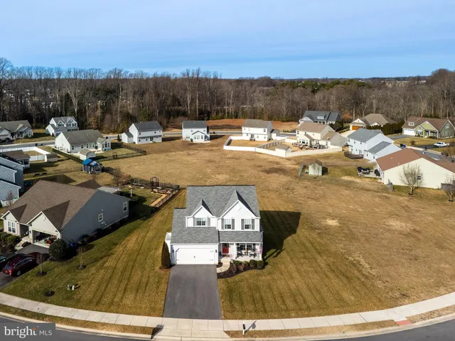 $430,000 | 91 River Cliff Circle, Felton, DE 19943