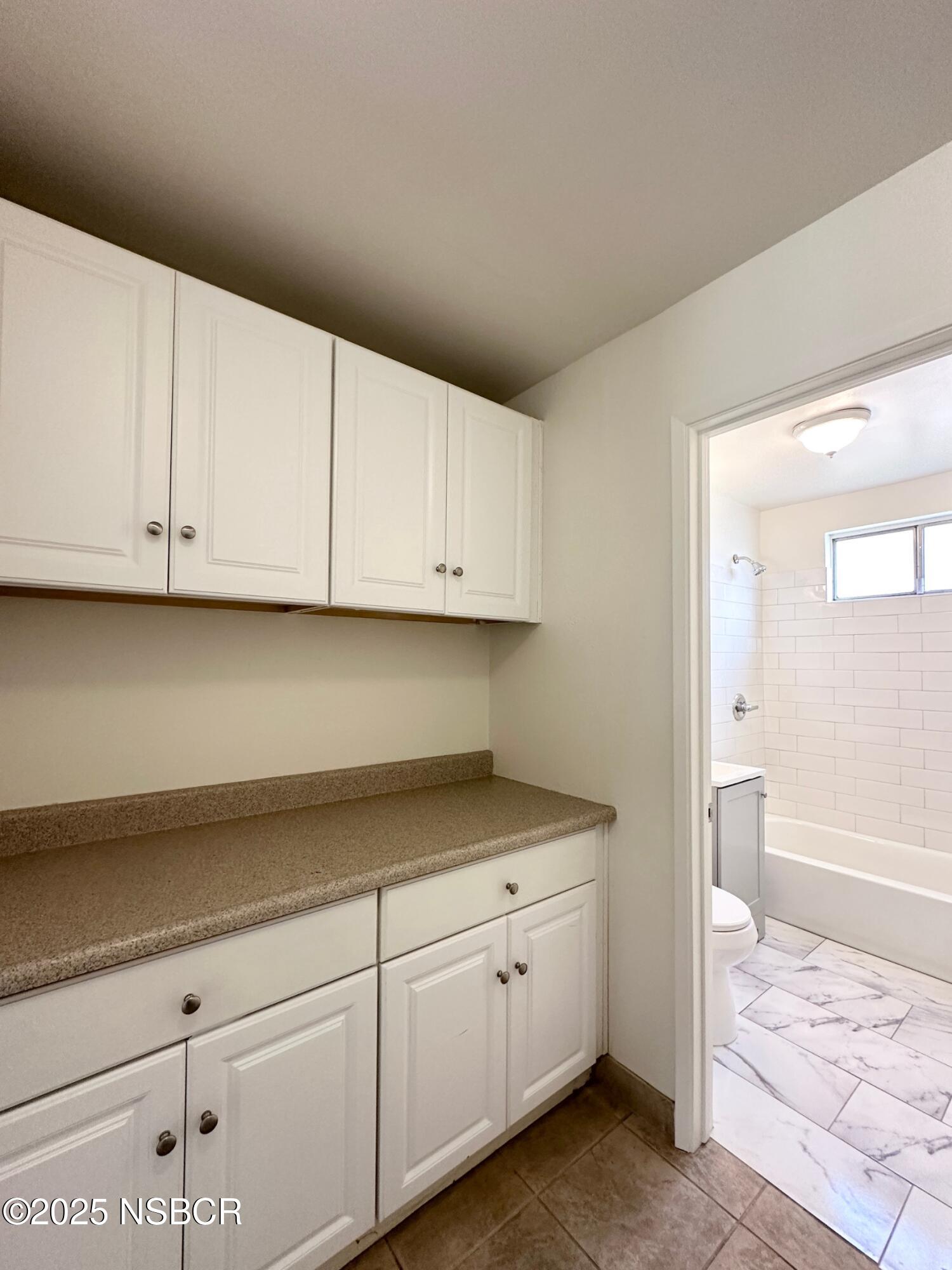 521 North S Street, Unit B Lompoc, CA 93436 - Photo 7 of 9 15