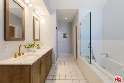 $1,699,999 | 6435 Zumirez Drive, Unit 14, Malibu, CA 90265