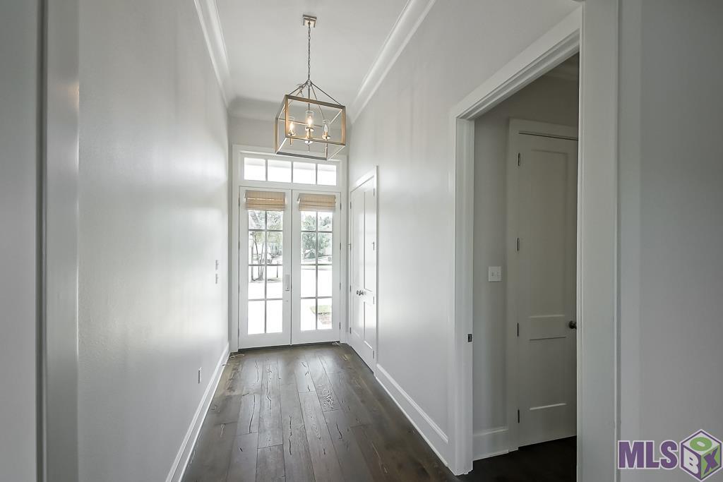 3647 Rue D Orleans Baton Rouge, LA 70810 - Photo 3 of 28 Gallery Image 3