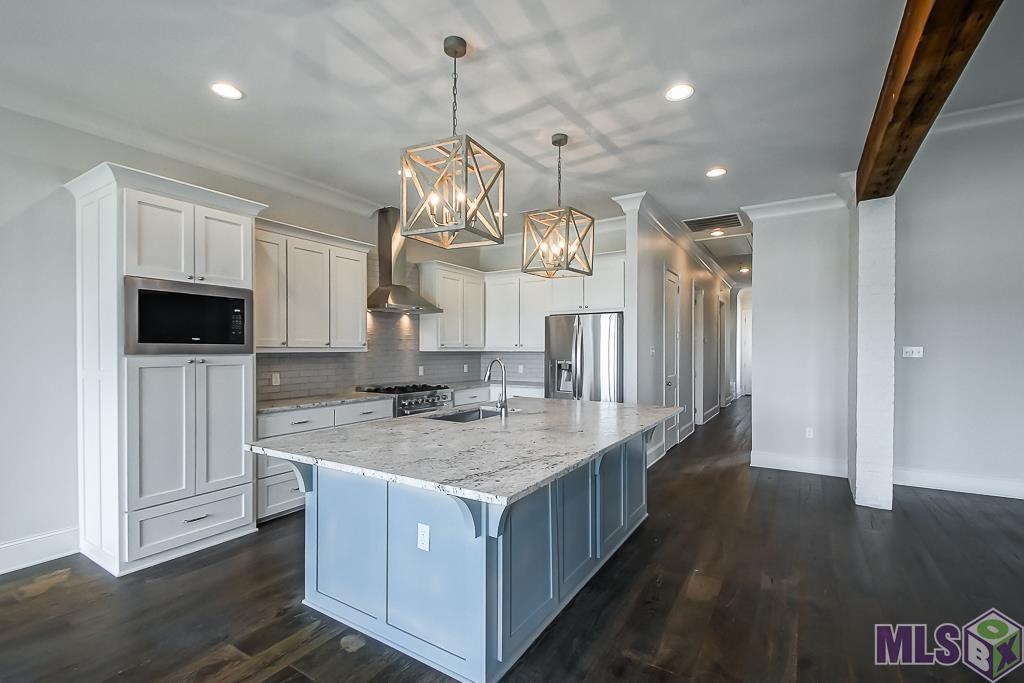 3647 Rue D Orleans Baton Rouge, LA 70810 - Photo 4 of 28 Gallery Image 4