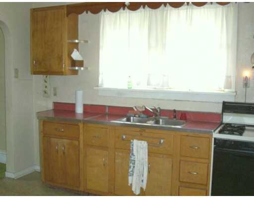 412 Hazel Butler, PA 16001 - Photo 4 of 6 Kitchen.
