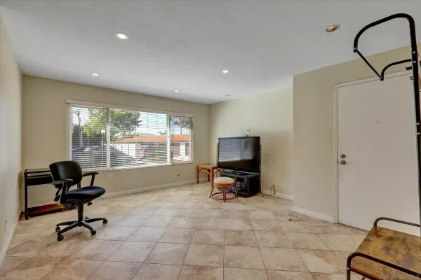 $490,000 | 9281 Caspi Gardens Drive, Santee, CA 92071