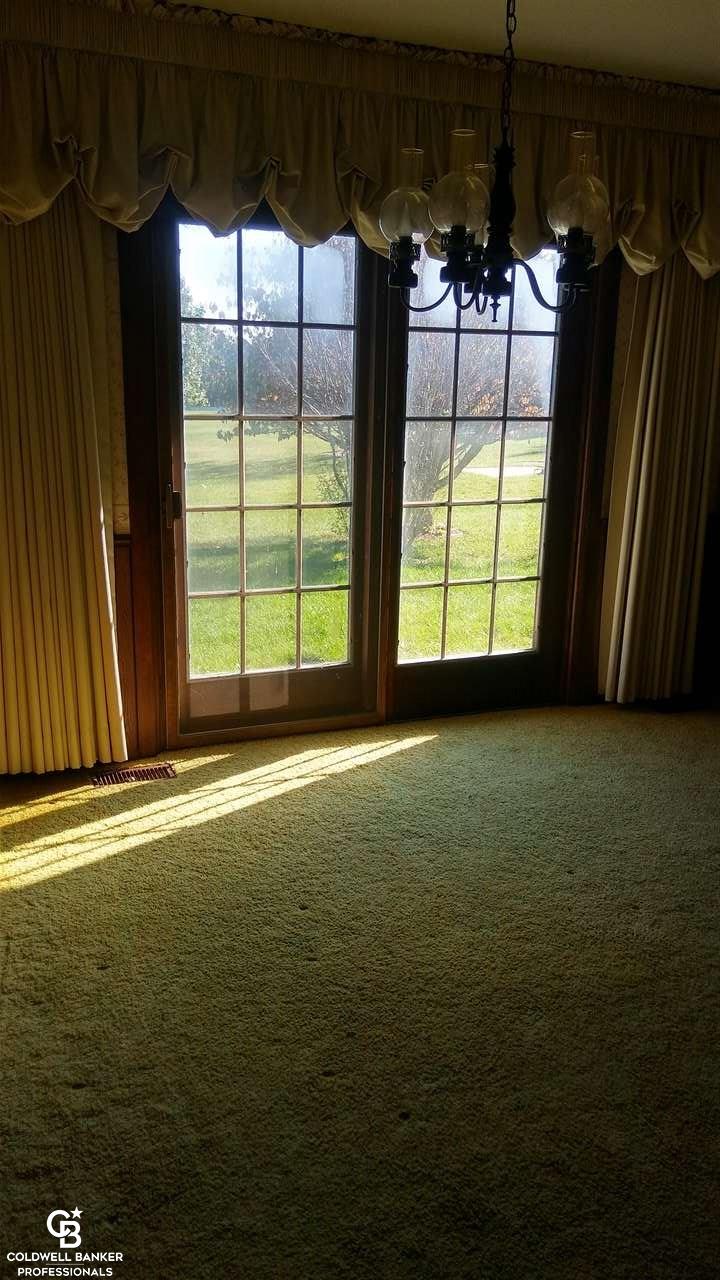 6492 North Oak Road Davison, MI 48423 - Photo 28 of 61 31334990-27.JPG