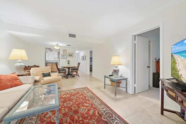 $159,000 | 18081 Southeast Country Club Drive, Unit 651, Jupiter, FL 33469