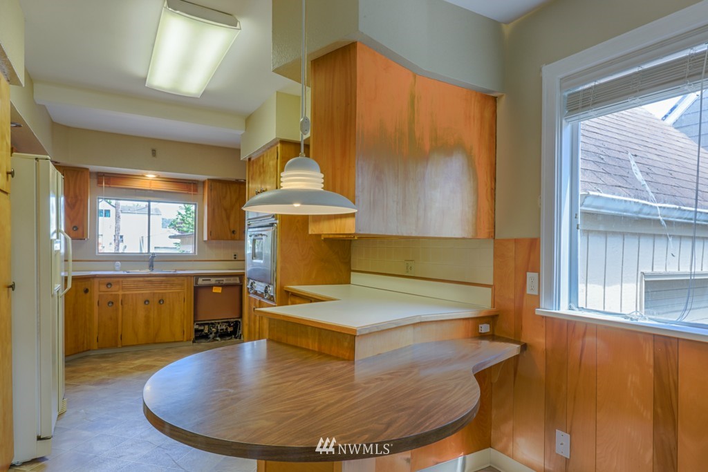 2818 Fir Street Longview, WA 98632 - Photo 3 of 13 Gallery Image 3