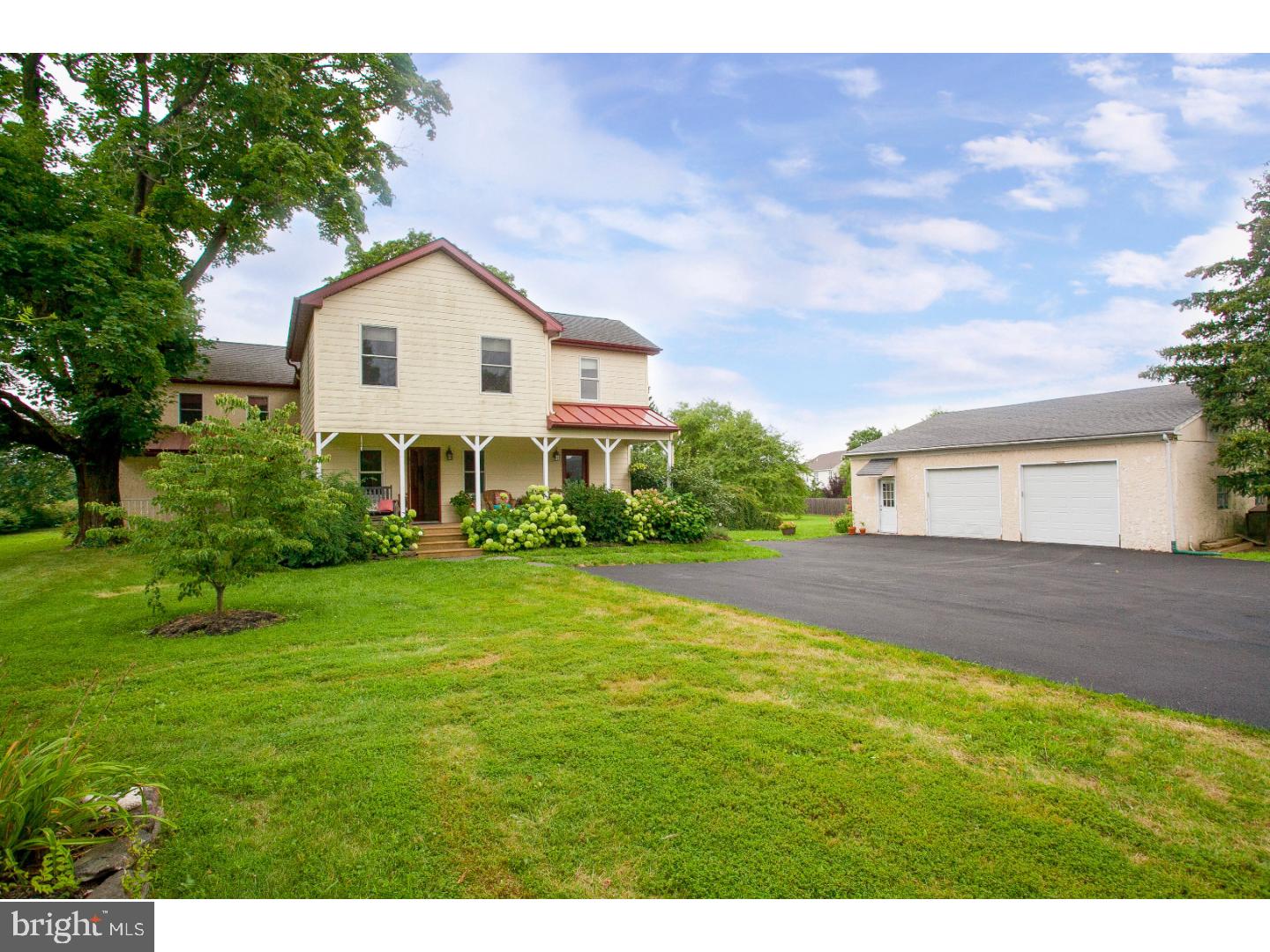 4233 Stump Road Doylestown, PA 18902 - Photo 5 of 25