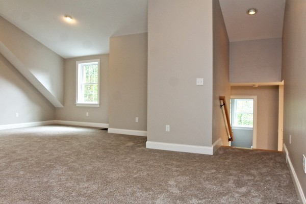 12 Condor Road Reading, MA 01867 - Photo 8 of 22 Gallery Image 8