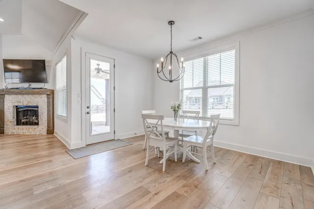 a view of a dining room and livingroom view