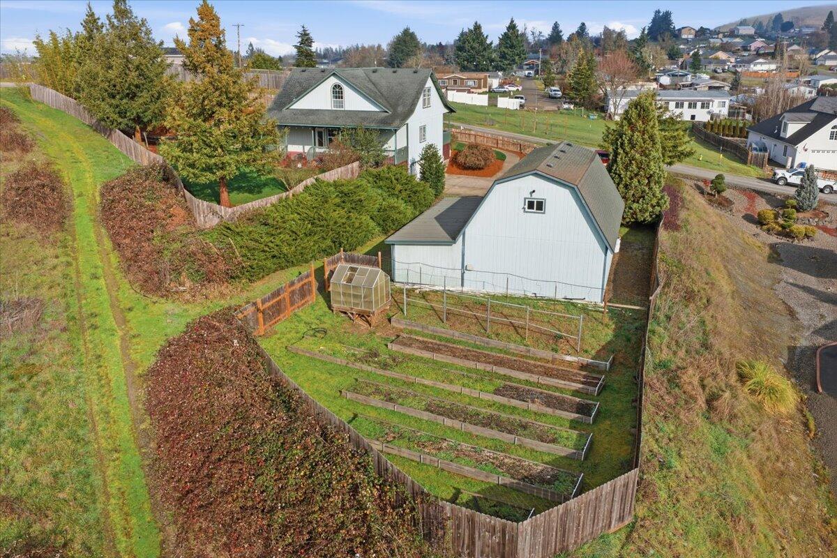 176 Nehalem Loop Roseburg, OR 97471 - Photo 37 of 42 37-DJI_20260206103114_0122_D