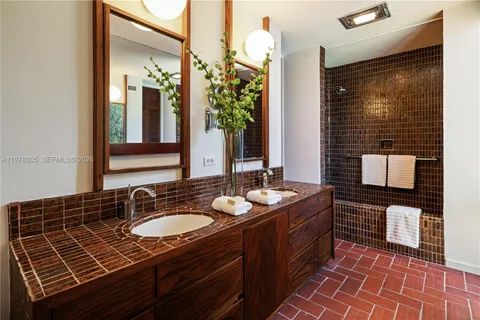 $1,975,000 | 6400 Southwest 133rd Drive, Pinecrest, FL 33156