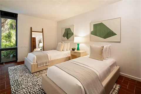 $1,975,000 | 6400 Southwest 133rd Drive, Pinecrest, FL 33156