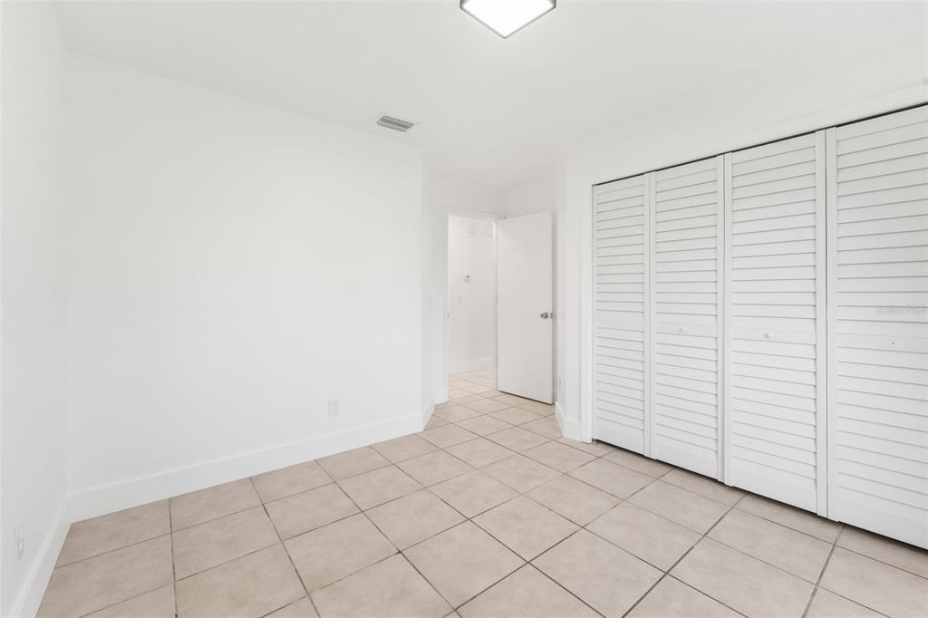 3988 Southwest 169th Ln Road Ocala, FL 34473 - Photo 6 of 37