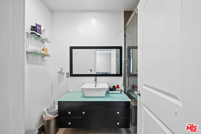 $1,425,000 | 6159 Debs Avenue, Woodland Hills, CA 91367