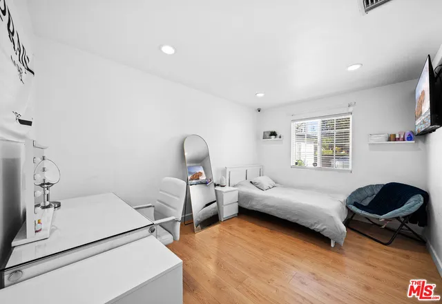 $1,425,000 | 6159 Debs Avenue, Woodland Hills, CA 91367