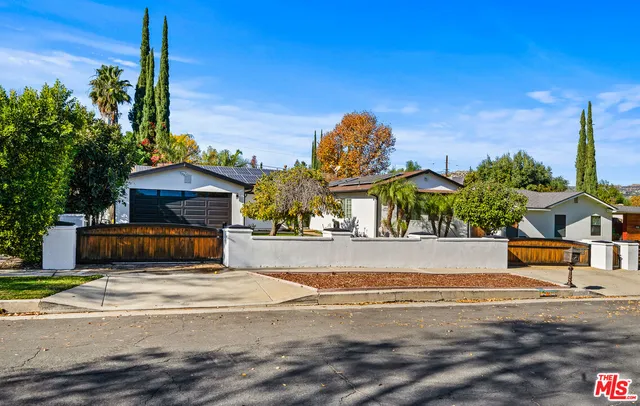 $1,425,000 | 6159 Debs Avenue, Woodland Hills, CA 91367