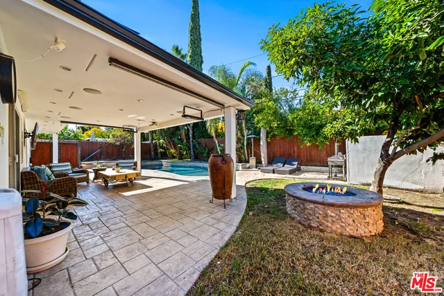 $1,425,000 | 6159 Debs Avenue, Woodland Hills, CA 91367