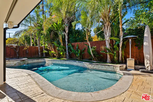 $1,425,000 | 6159 Debs Avenue, Woodland Hills, CA 91367