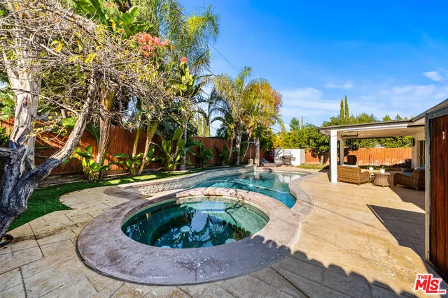 $1,425,000 | 6159 Debs Avenue, Woodland Hills, CA 91367