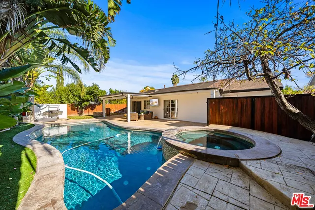 $1,425,000 | 6159 Debs Avenue, Woodland Hills, CA 91367
