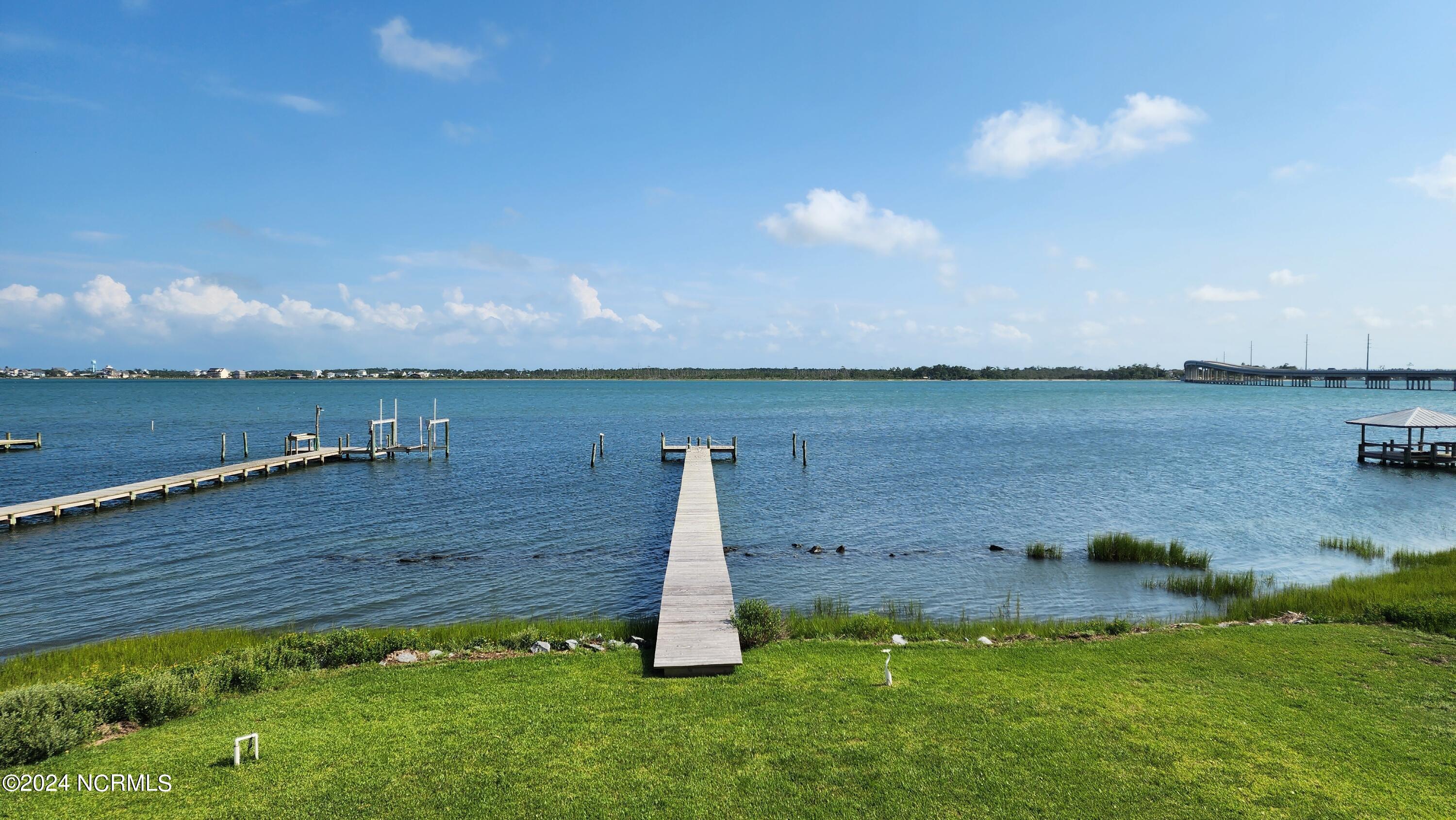 310 Harbour Point Road Beaufort, NC 28516 - Photo 8 of 65 20240628_163558