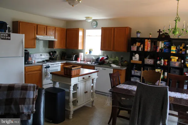 $2,700 | 114 Creekview Drive, Paradise, PA 17562