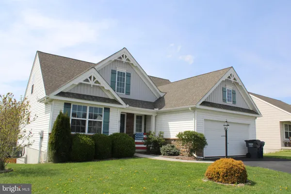 $2,700 | 114 Creekview Drive, Paradise, PA 17562
