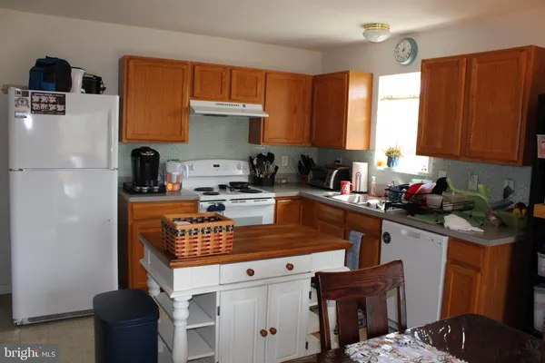 $2,700 | 114 Creekview Drive, Paradise, PA 17562