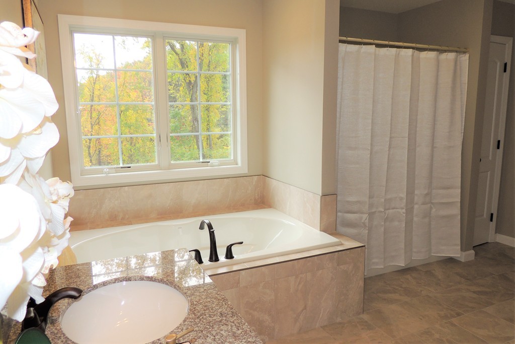 182 Naismith Street Springfield, MA 01104 - Photo 27 of 29 Gallery Image 27
