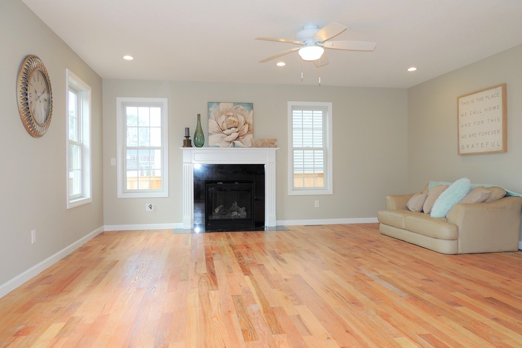 182 Naismith Street Springfield, MA 01104 - Photo 6 of 29 Gallery Image 6
