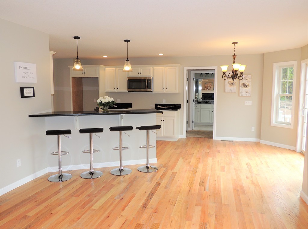 182 Naismith Street Springfield, MA 01104 - Photo 9 of 29 Gallery Image 9