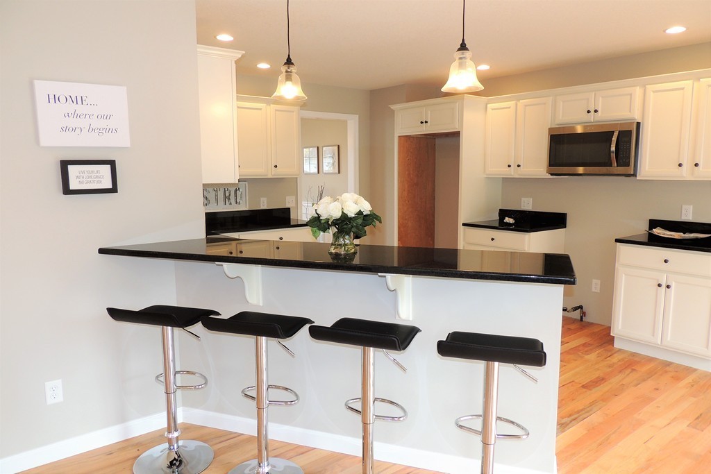 182 Naismith Street Springfield, MA 01104 - Photo 10 of 29 Gallery Image 10
