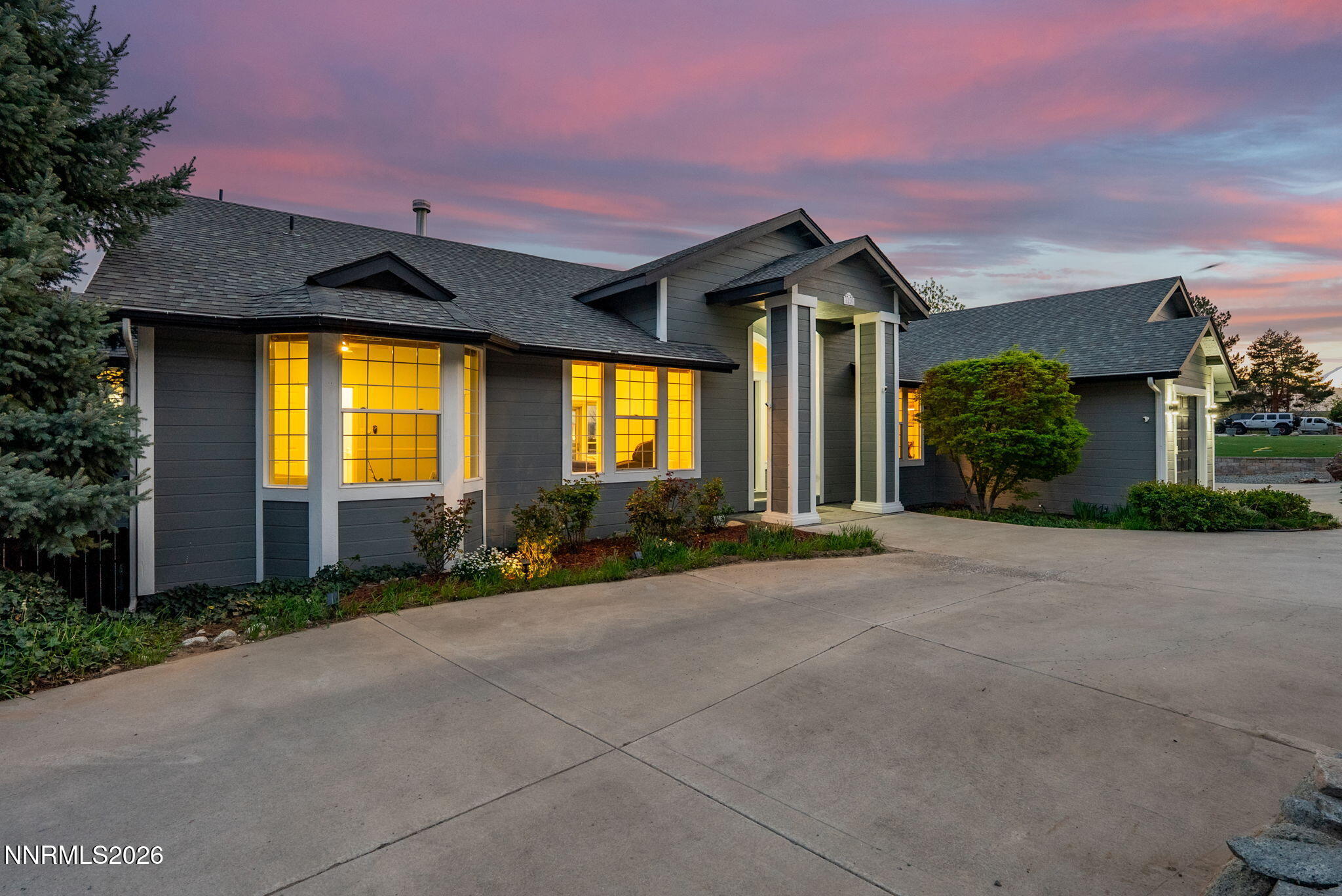 5520 High Rock Way Sparks, NV 89431 - Photo 4 of 75 77-web-or-mls-5520 High Rock Twilight-14