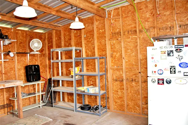 $299,900 | 192 Plum Acres Lane, West Point, TX 78963