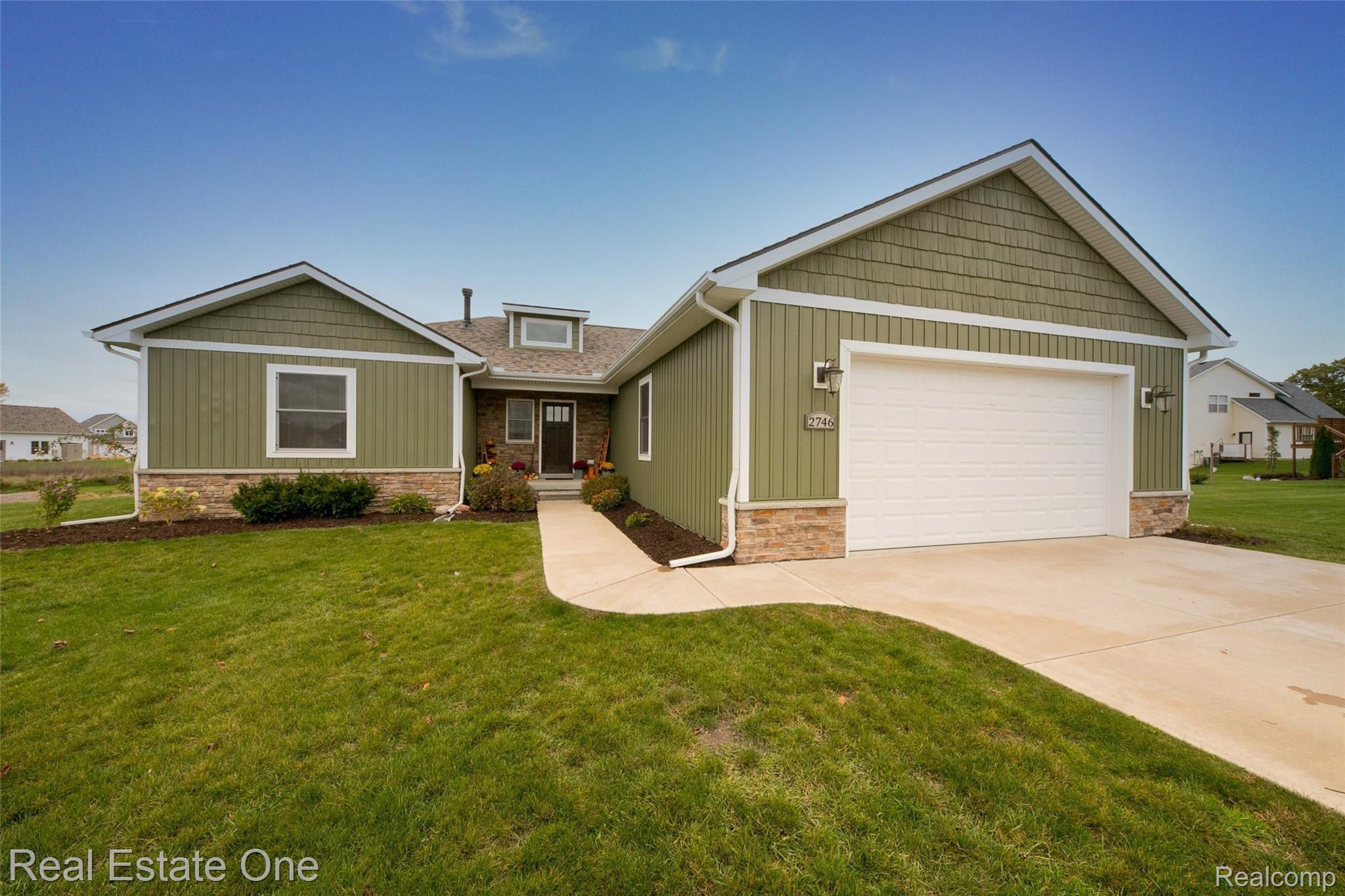 2746 Clivedon Road Howell, MI 48843 - Photo 5 of 61 IMG-6368b.jpg