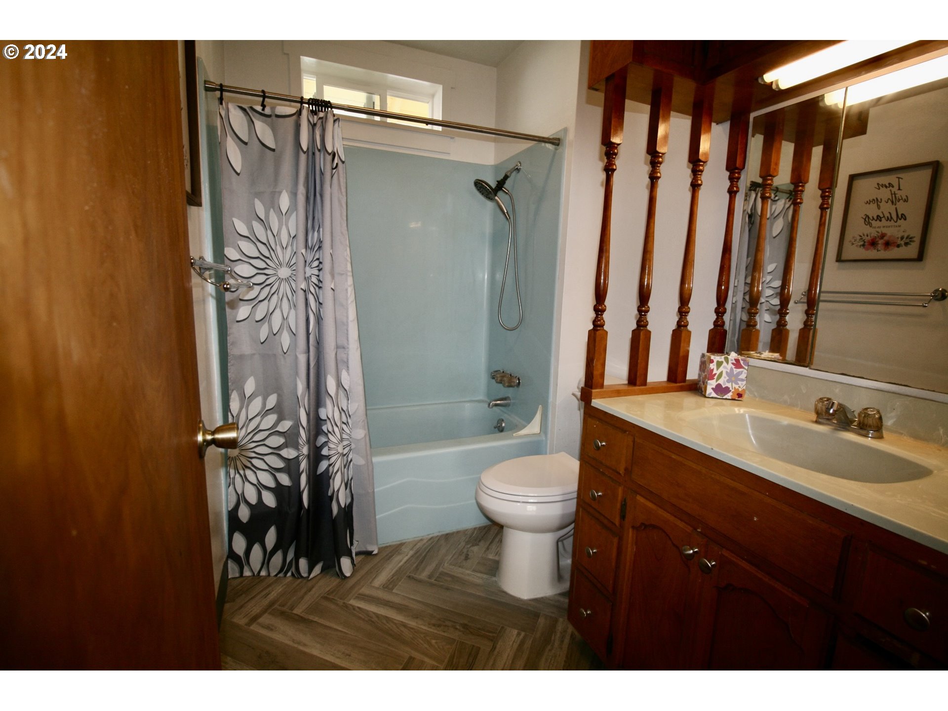 30178 South Sprague Road Molalla, OR 97038 - Photo 10 of 27 Bathroom