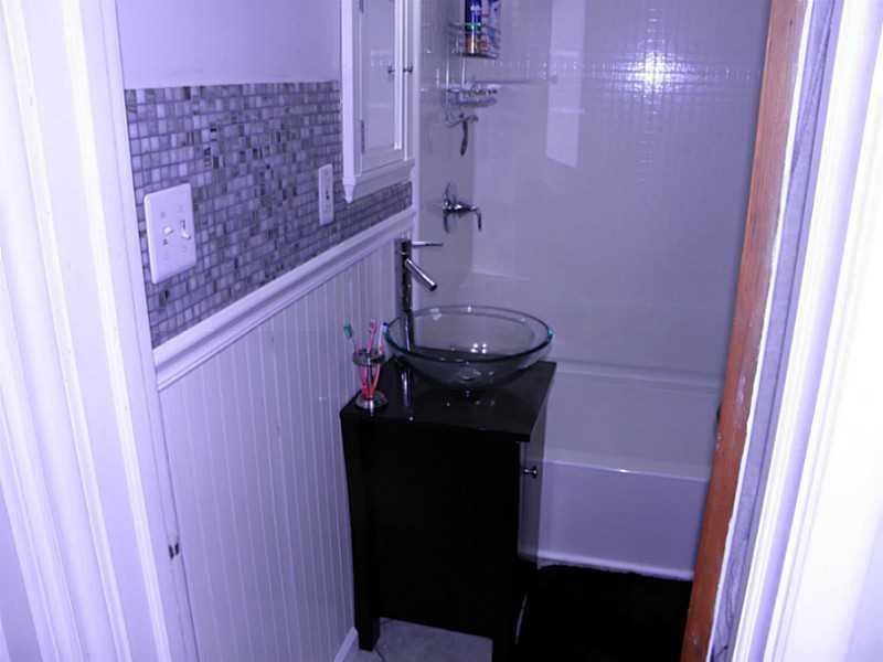 168 Bellevue Road Pittsburgh, PA 15229 - Photo 16 of 16 Full Bath.