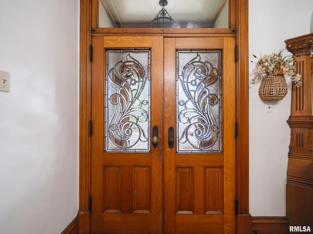 $364,000 | 725 Park Avenue, Pekin, IL 61554