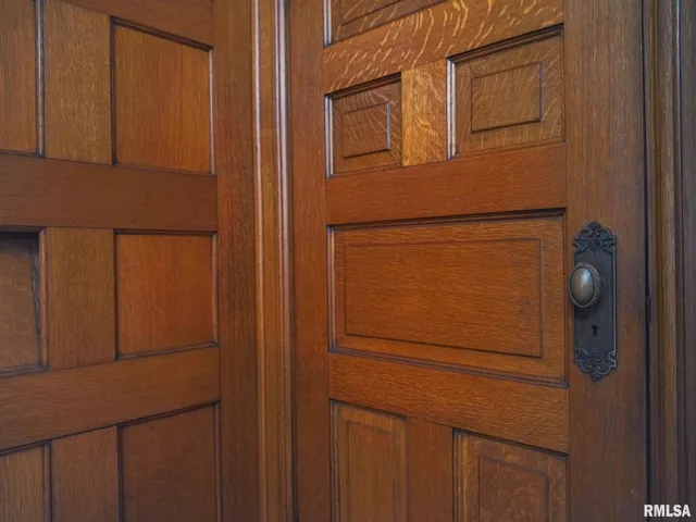 $364,000 | 725 Park Avenue, Pekin, IL 61554