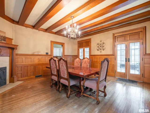 $364,000 | 725 Park Avenue, Pekin, IL 61554