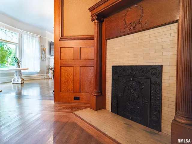 $364,000 | 725 Park Avenue, Pekin, IL 61554