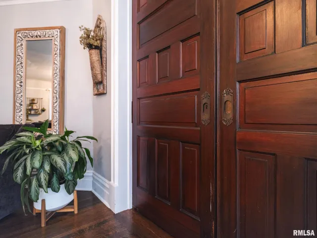 $364,000 | 725 Park Avenue, Pekin, IL 61554