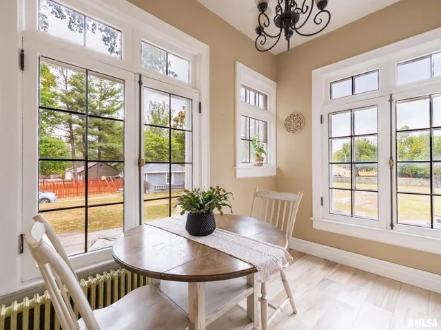 $364,000 | 725 Park Avenue, Pekin, IL 61554