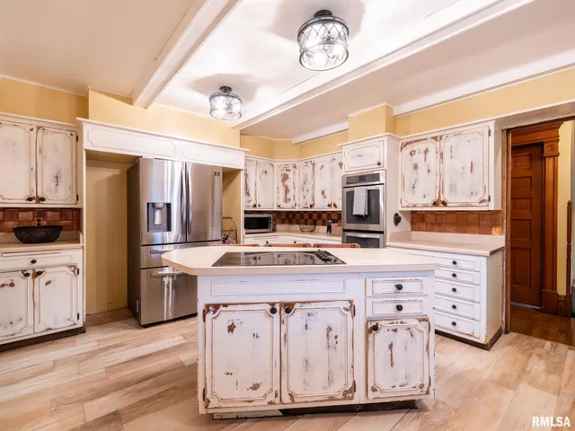 $364,000 | 725 Park Avenue, Pekin, IL 61554