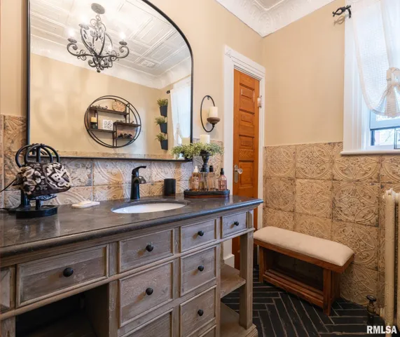 $364,000 | 725 Park Avenue, Pekin, IL 61554